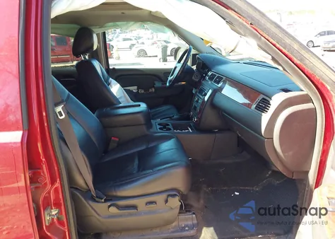 2013 Chevrolet Suburban 1500 Lt z USA, uszkodzony, nr VIN 1GNSCJE05DR126930